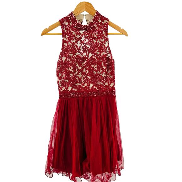 CITY TRIANGLES Women's Red Zippered Mini Lacy Party Dress Juniors 3‎ Formal - Picture 1 of 10